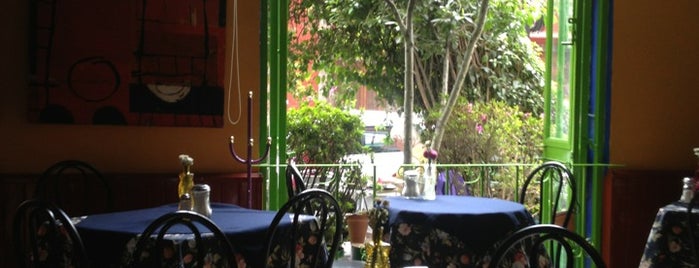 Moheli is one of Cafés pa´l Chisme.