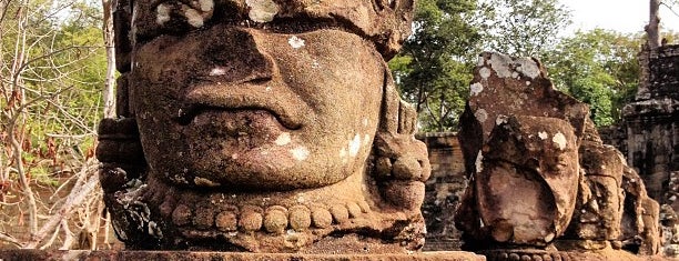 Angkor Thom South Gate is one of khmr.