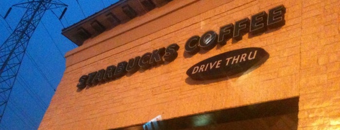 Starbucks is one of Pragathi : понравившиеся места.