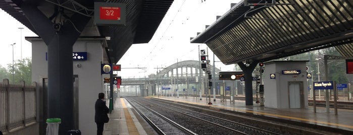 Stazione Milano Rogoredo is one of Alberto's Train stations.