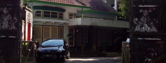 Splendid Inn Hotel is one of Malang.