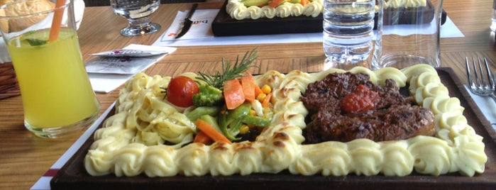 Bahar Cafe & Bistro is one of Yemek.