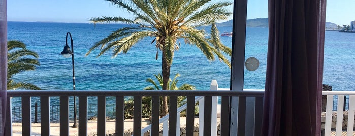 cotton beach lounge is one of Ibiza Hotspots.