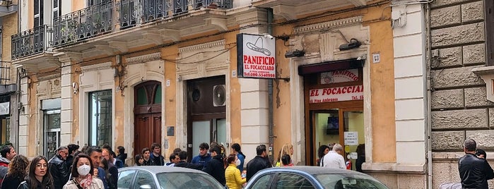 Panificio Conticchio is one of Lieux qui ont plu à Vincenzo.