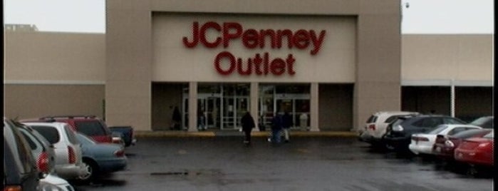 JC's 5 Star Outlet is one of Must-visit Department Stores in Louisville.