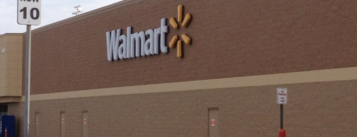 Walmart Supercenter is one of สถานที่ที่ Ebonee ถูกใจ.