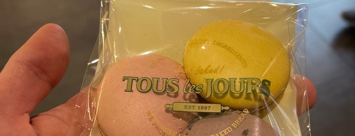 Tous les Jours is one of Signage.