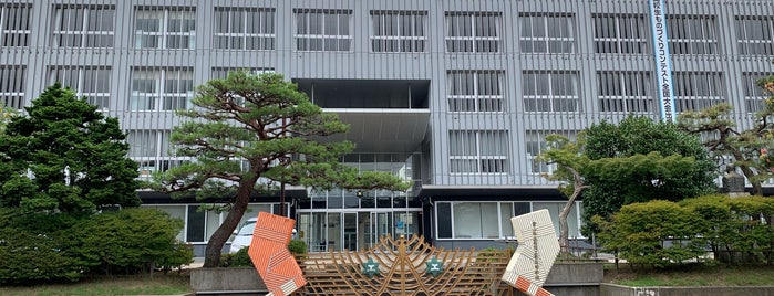高岡工芸高等学校 is one of 近代化産業遺産IV 中部地方.