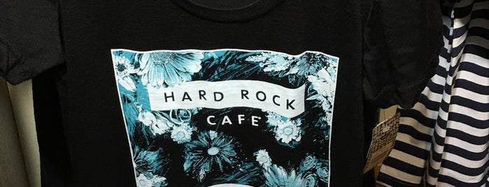 Hard Rock Shop is one of Hard Rock Café's - Pt. 1 - EUROPE.