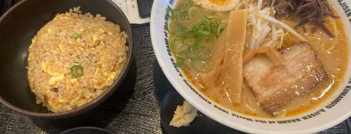 味千拉麵 南国店 is one of 高知麺類リスト.