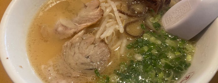 九州筑豊ラーメン 山小屋 is one of 高知麺類リスト.
