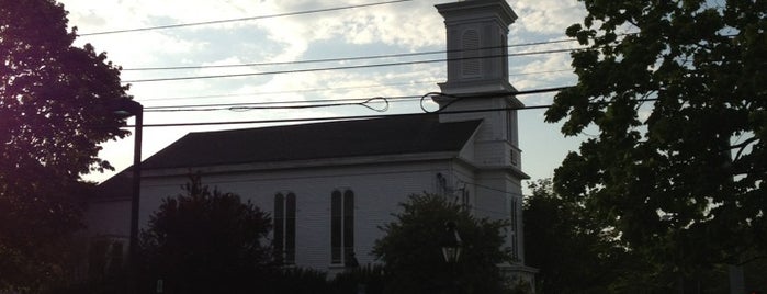 Setauket Presbyterian Church is one of Culper Spy Day.
