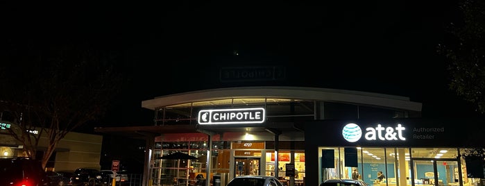 Chipotle Mexican Grill is one of San Antonio Places.