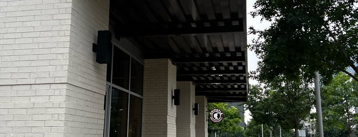 Chipotle Mexican Grill is one of สถานที่ที่ Rafael ถูกใจ.