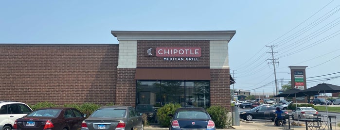 Chipotle Mexican Grill is one of Park Ridge Restaurants.