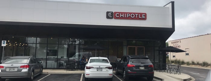 Chipotle Mexican Grill is one of สถานที่ที่ Raquel ถูกใจ.