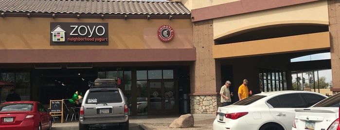 Chipotle Mexican Grill is one of Phoenix.
