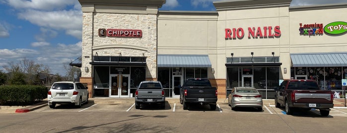 Chipotle Mexican Grill is one of A & M RESTAURANTS.