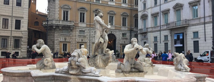 Fontana dei Quattro Fiumi is one of Elise 님이 저장한 장소.