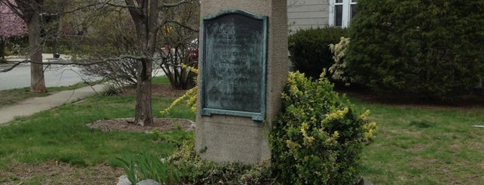 French Troop Memorial is one of สถานที่ที่ Brian ถูกใจ.
