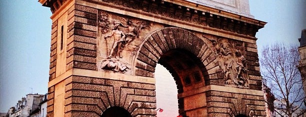 Puerta de Saint Martin is one of Paris.