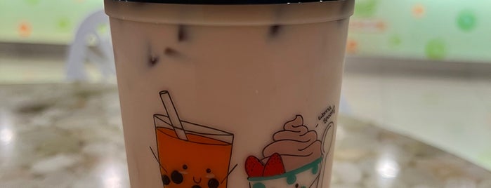 Green Island Frozen Yogurt & Tea bar is one of Places I Love.