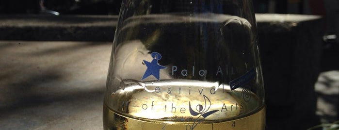 Palo Alto Festival Of The Arts is one of Kimberly 님이 저장한 장소.