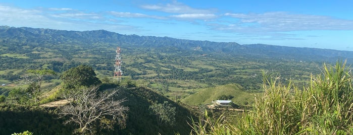 Montaña Redonda is one of Карибы. Доминиканская республика 🇩🇴.