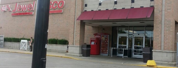 Jewel-Osco is one of Lanceさんのお気に入りスポット.