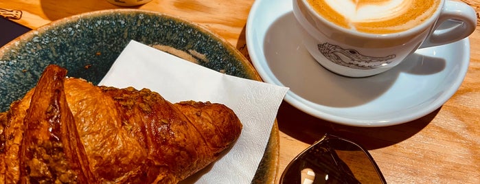 Man versus Machine Coffee Roasters is one of Breakfast Spots Munich.