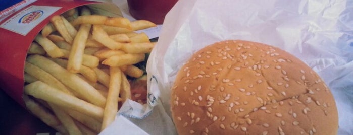 Burger King is one of Tempat yang Disukai Barış.