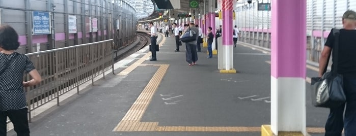 Kita-Akabane Station is one of Lugares favoritos de Masahiro.