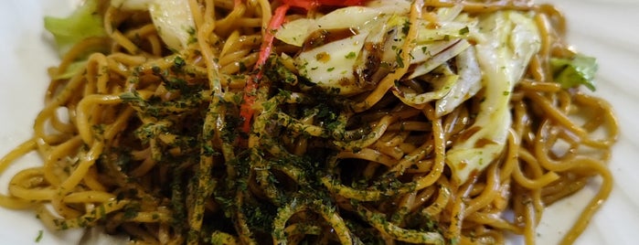 たかくら やきそば is one of Restaurant(Neighborhood Finds)/RAMEN Noodles.