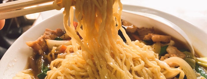 ごいみ is one of Restaurant(Neighborhood Finds)/RAMEN Noodles.