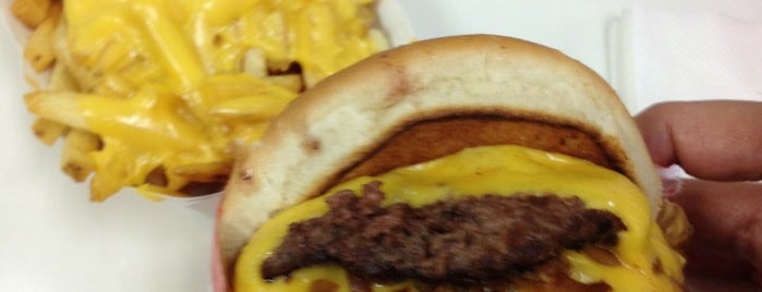 In-N-Out Burger is one of Best Fast Food Dining.