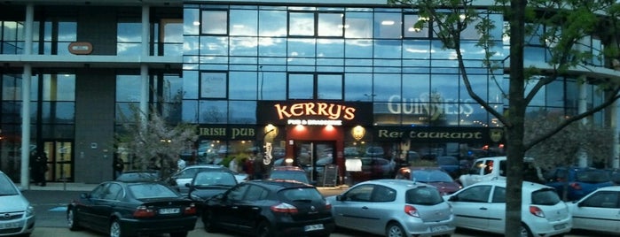 Kerry's is one of Lieux qui ont plu à Pedro.