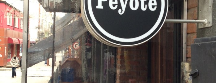 Peyote is one of Es Es.