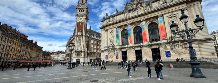 Place du Théâtre is one of Lille Awesomyz.