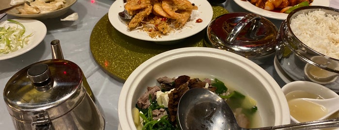Oriental Chu Shing Restaurant is one of Ottawa Food Places.