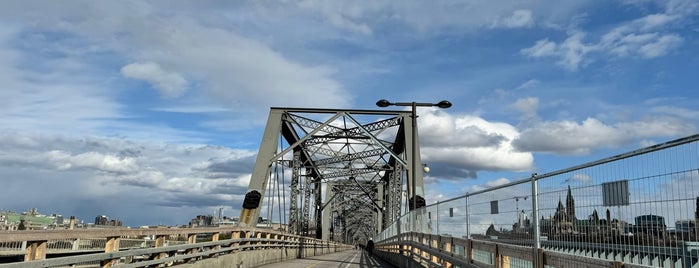 Alexandra Bridge is one of What to see/eat in Ottawa.