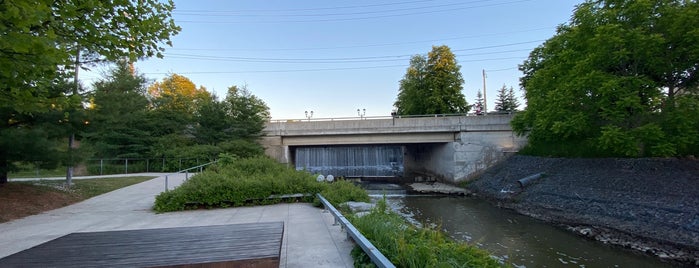Newmarket Riverwalk Commons is one of p.