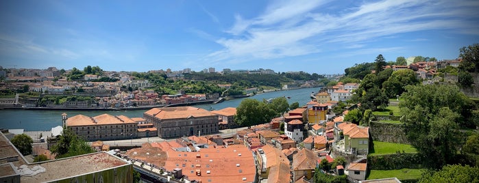 Miradouro das Virtudes is one of Porto.