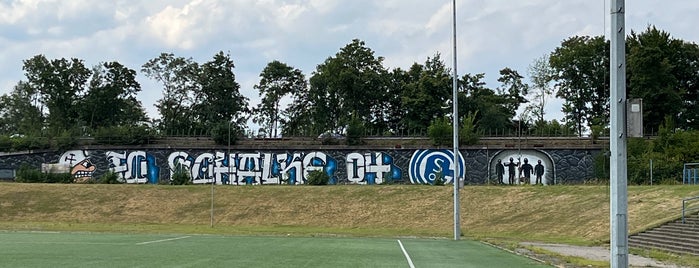 Glückauf-Kampfbahn is one of Gelsenkirchen-Schalke.