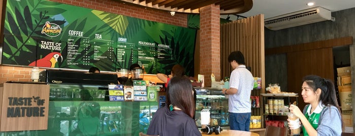 Café Amazon is one of ร้านทำกุญแจเมืองทอง 087-488-4333.