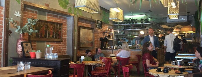 Fábrica Coffee Roasters is one of Lisbon Guide.