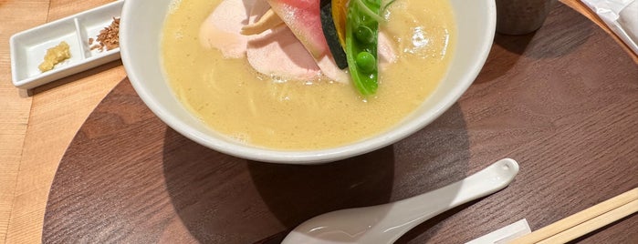 Ginza Kagari is one of 麺類.