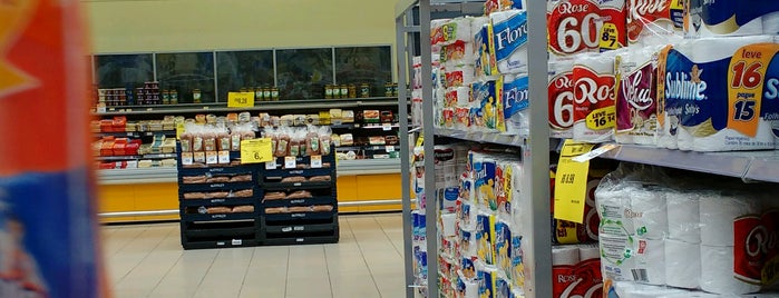 Hiper Bompreço is one of Supermercado.