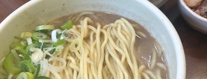 麺処 一笑 is one of Restaurant(Neighborhood Finds)/RAMEN Noodles.