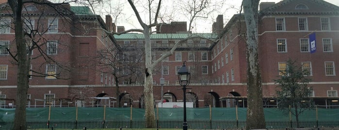 NYU School Of Law - MacDougal is one of สถานที่ที่ Alex ถูกใจ.