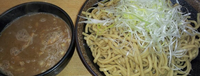 つけ麺 渡辺 is one of ラーメン３ (^_^)v.